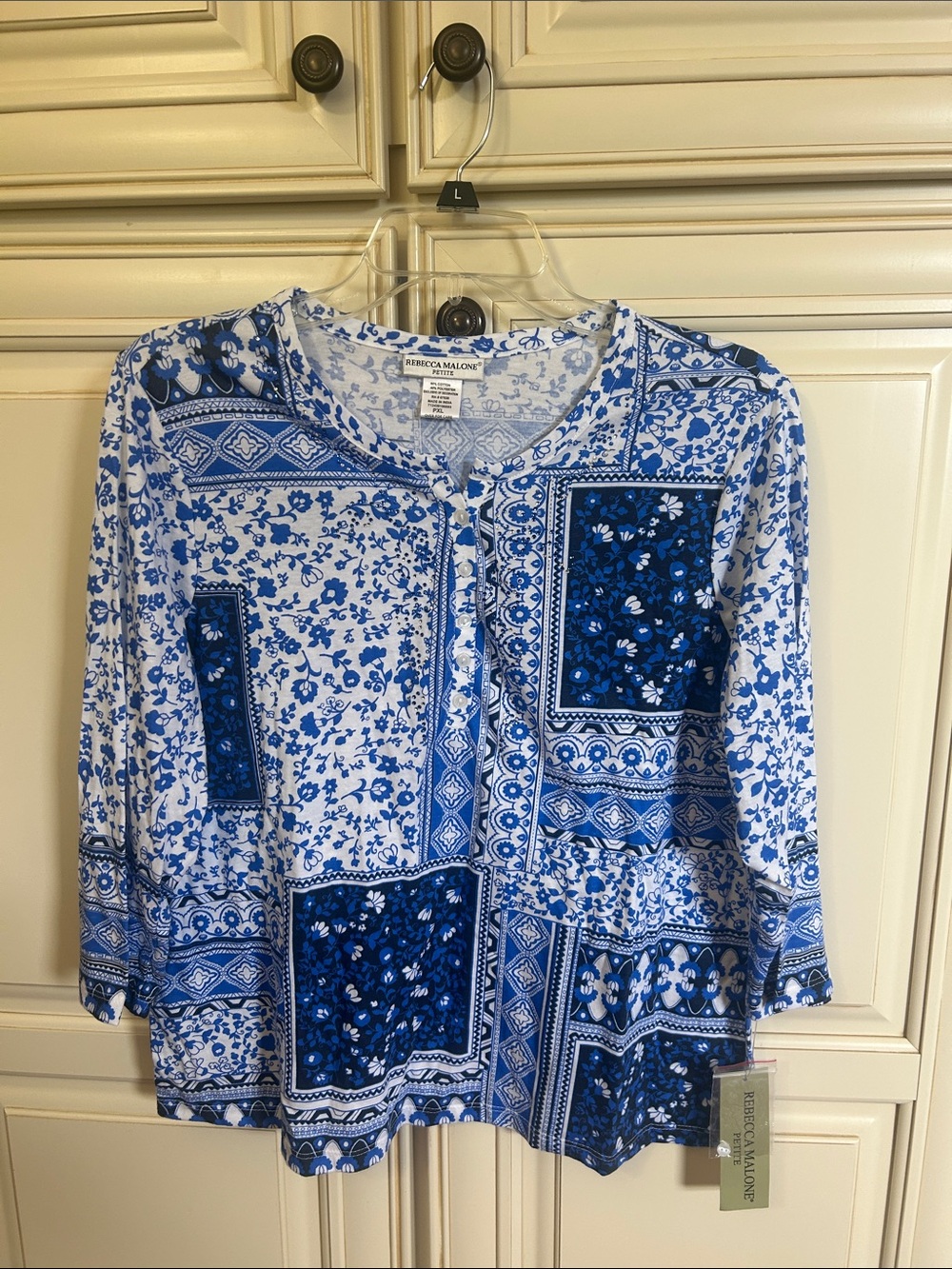 Rebecca Malone Blue & White Patchwork Floral Button-Front 3/4 Sleeve Top
